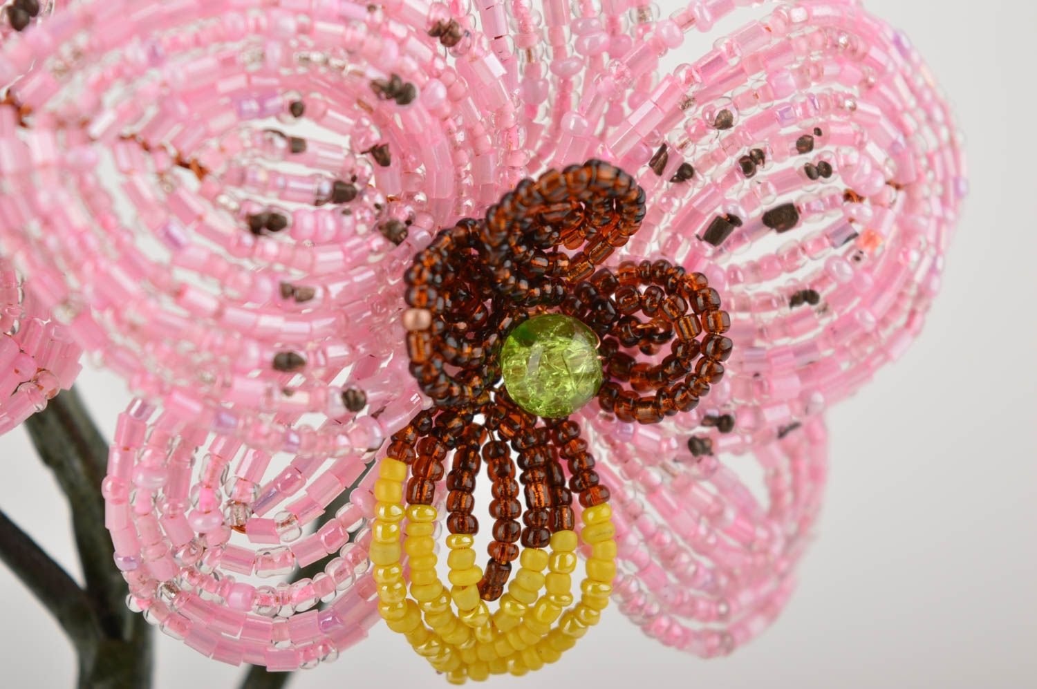 как плести цветочки из бисера