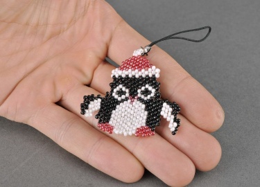 Как сделать своими руками брелок из бисера в форме морской звезды. Техника плетения бисерного брелка в виде апельсина.
