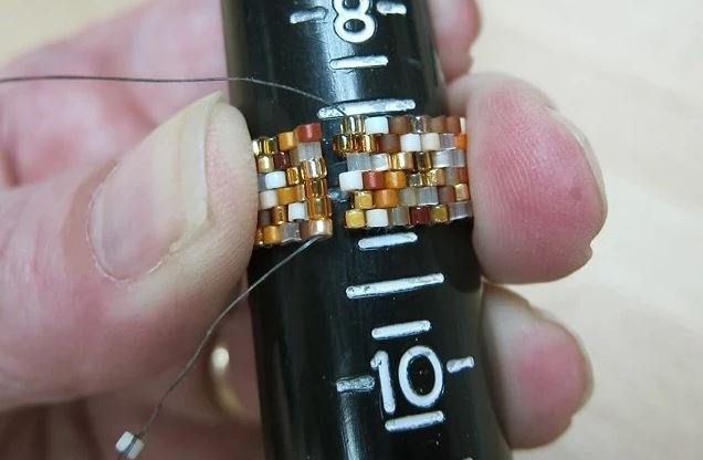 кольца из бисера